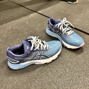 ASICS GT-4000 2 (D) - excellent condition